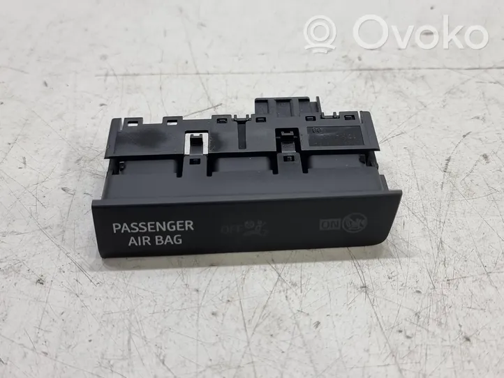 Seat Ibiza IV (6J,6P) Passenger airbag on/off switch 5F0919234A