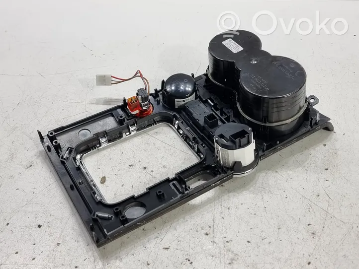 Volkswagen Touareg I Altri elementi della console centrale (tunnel) 7L6858602C