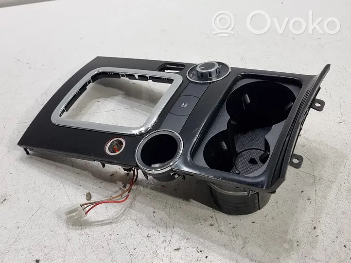 Volkswagen Touareg I Altri elementi della console centrale (tunnel) 7L6858602C