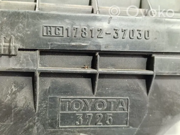 Toyota Auris E180 Air filter box 1770137170
