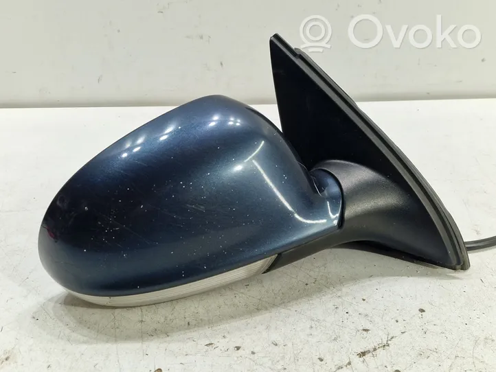 Volkswagen Jetta V Front door electric wing mirror 