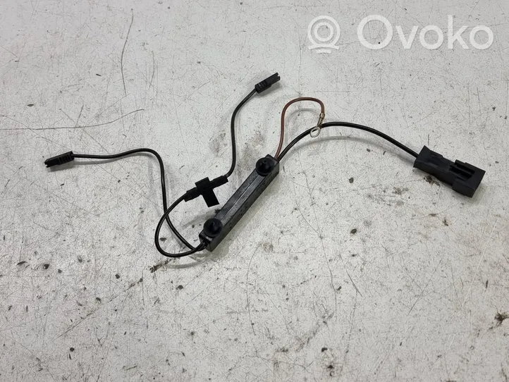 Mercedes-Benz CLS C218 X218 Antenas pastiprinātājs A2128704589