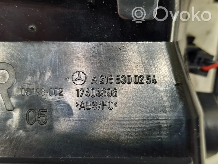 Mercedes-Benz CLS C218 X218 Kojelaudan sivutuuletussuuttimen kehys A2188300254