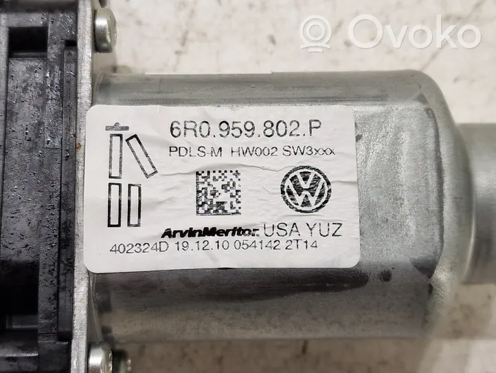 Volkswagen Jetta VI Front door window regulator motor 6R0959802P