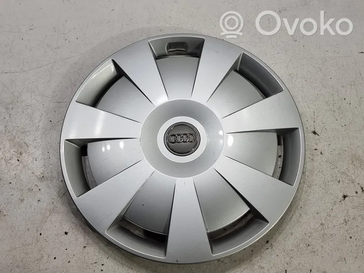 Audi A3 S3 8V R16 wheel hub/cap/trim 8V06011470