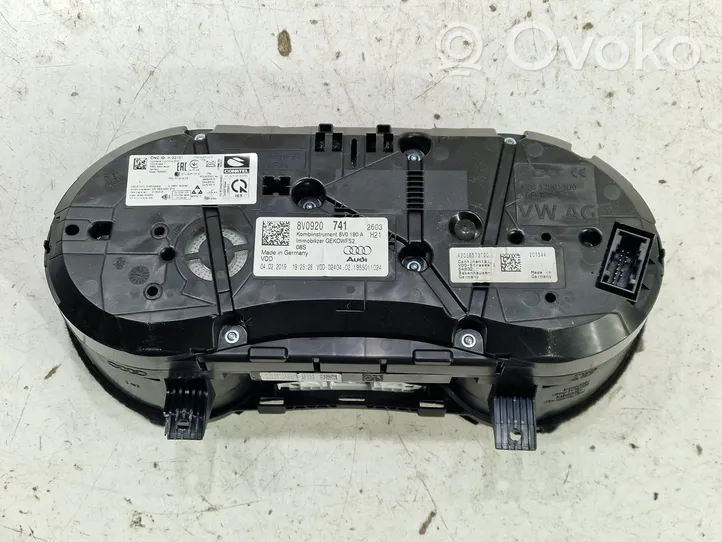 Audi A3 S3 8V Speedometer (instrument cluster) 8V0190A