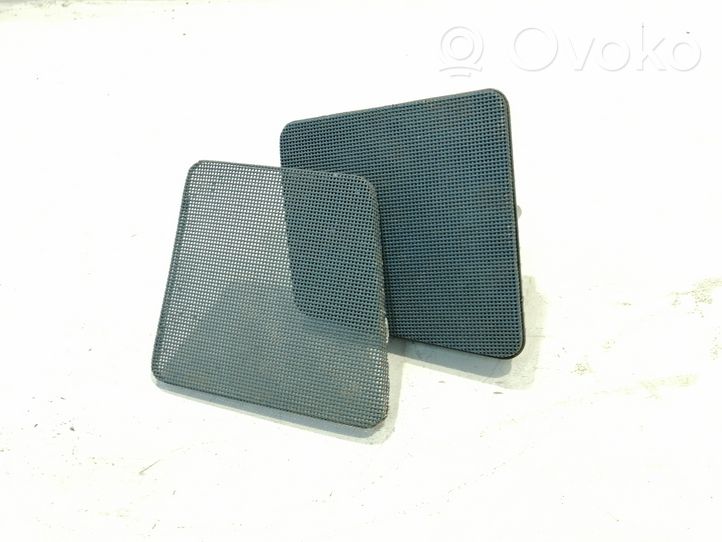 Audi 80 90 B2 Altavoz del panel 811035400E