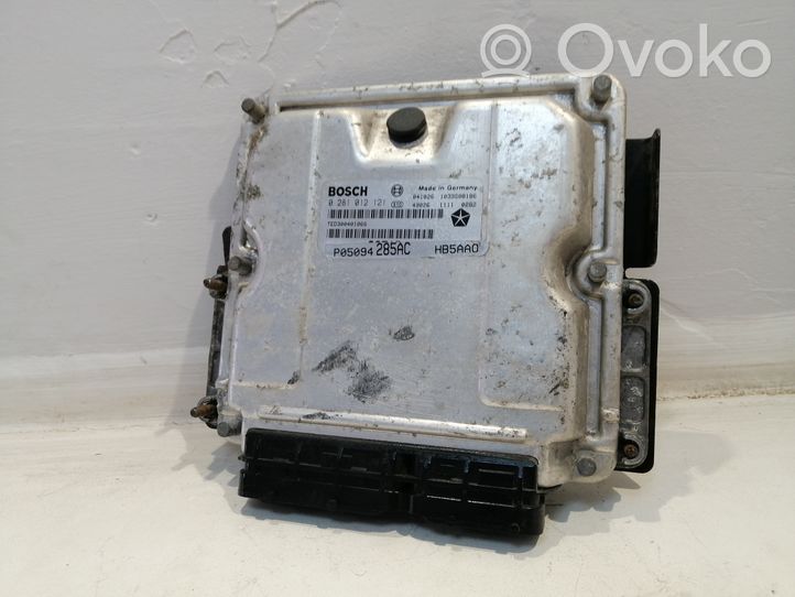 Chrysler Voyager Variklio valdymo blokas P05094285AC