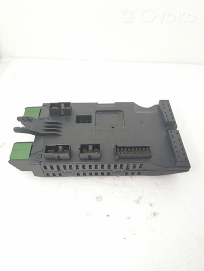 Mercedes-Benz Sprinter W901 W902 W903 W904 Module de fusibles 0005400650