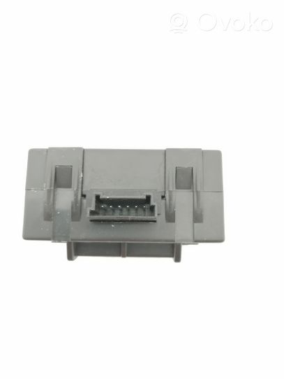 Mercedes-Benz E W210 Alarm control unit/module A2118209626