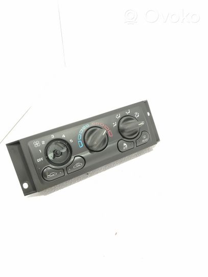 Chevrolet Venture Climate control unit 10301047