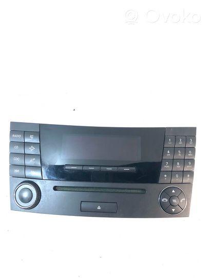 Mercedes-Benz E W211 Radija/ CD/DVD grotuvas/ navigacija A2118701289