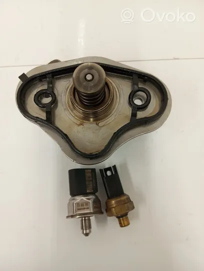 BMW 1 E81 E87 Polttoaineen ruiskutuksen suurpainepumppu 7562473