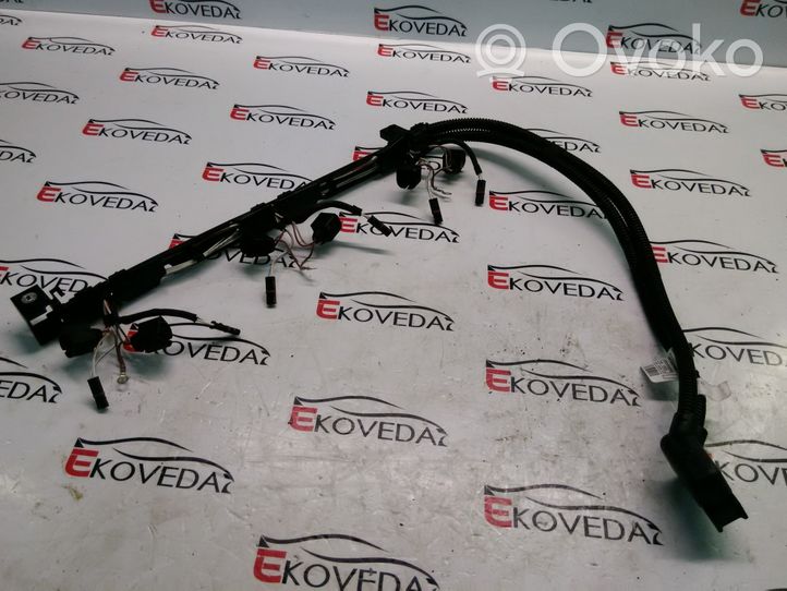 BMW M4 F82 F83 Fuel injector wires 7589639