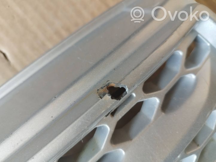 Toyota RAV 4 (XA20) Maskownica / Grill / Atrapa górna chłodnicy 5311112070