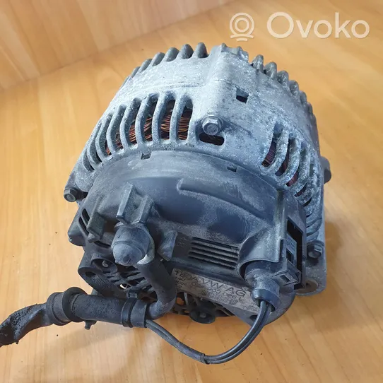 Volkswagen PASSAT B6 Alternator 021903026