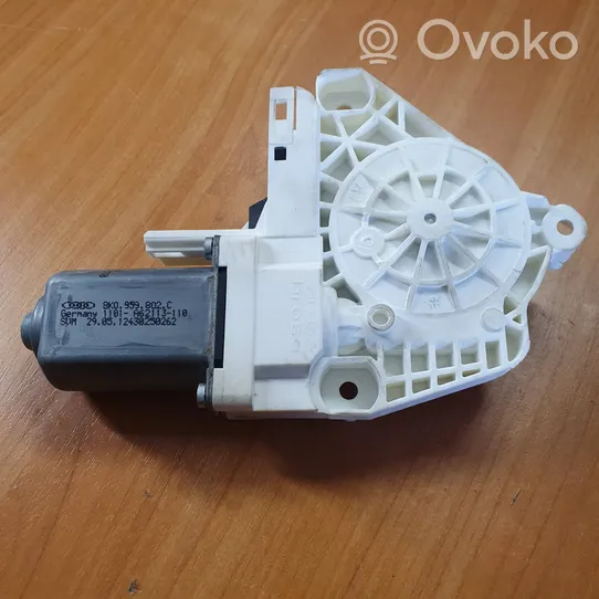 Audi A1 Front door window regulator motor 8K0959802C