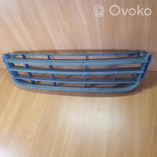 Volkswagen Touran I Grille inférieure de pare-chocs avant 1T0853677