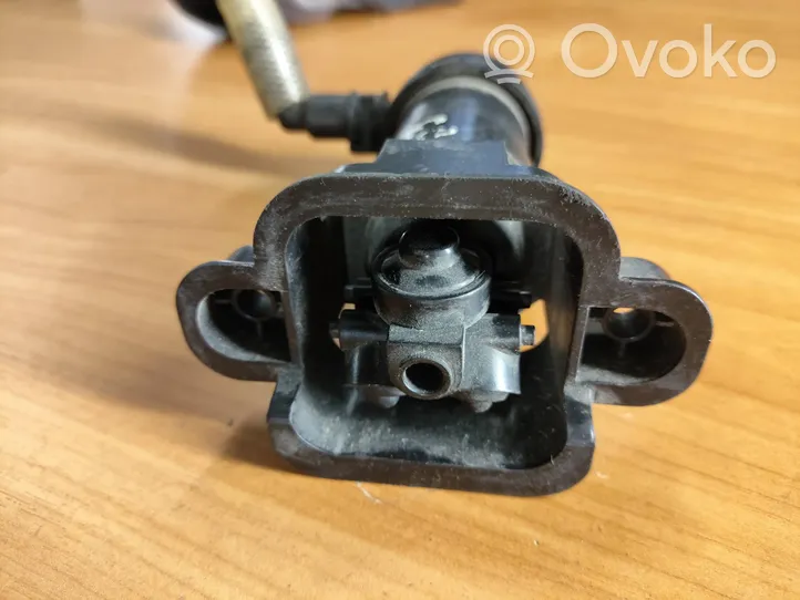 Audi A4 S4 B8 8K Ugello a spruzzo lavavetri per faro 8E0955102c