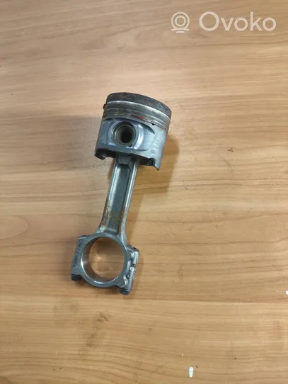 Nissan Qashqai Piston 12bs2