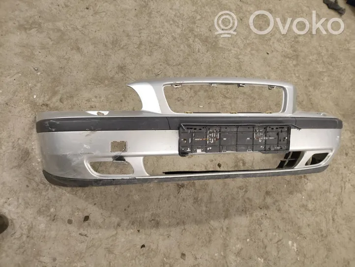 Volvo V70 Front bumper 09484239