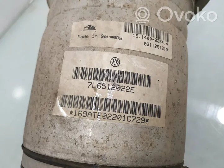Volkswagen Touareg I Takaiskunvaimennin kierrejousella 7L6512022E