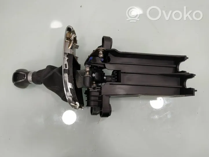 Opel Meriva B Lewarek zmiany biegów / górny 8126300201