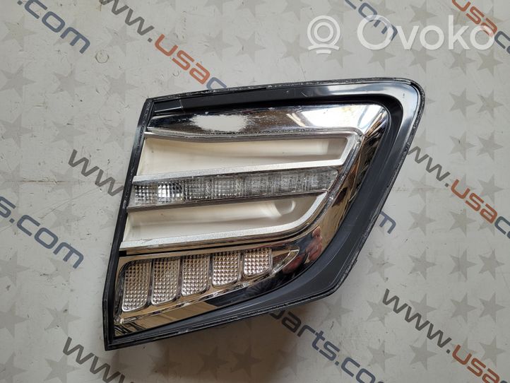 Mercedes-Benz GLS X166 Lampy tylnej klapy bagażnika A1669066402