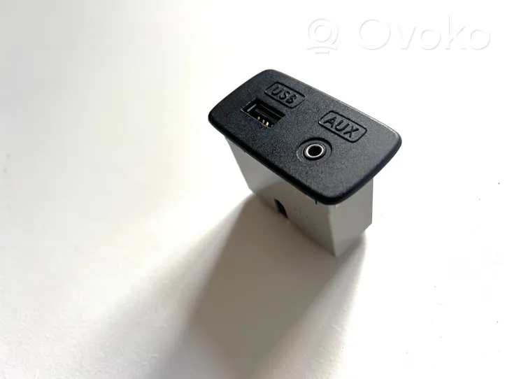 Subaru Outback Câble adaptateur AUX 