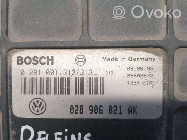 Volkswagen PASSAT B4 Centralina/modulo del motore 028906021AK