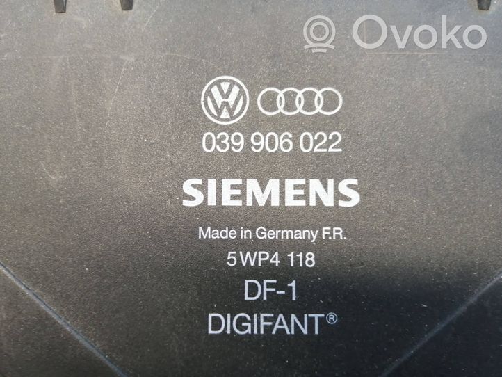 Audi 80 90 S2 B4 Sterownik / Moduł ECU 039906022