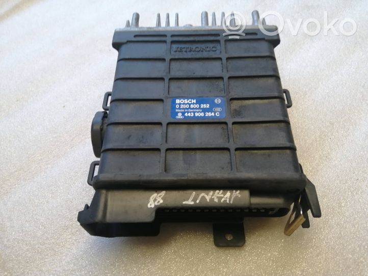 Audi 100 S4 C4 Calculateur moteur ECU 443906264C