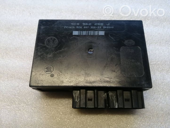 Volvo 440 Comfort/convenience module 1C0962258J