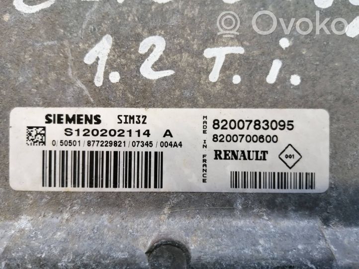 Renault Clio III Calculateur moteur ECU 8200783095