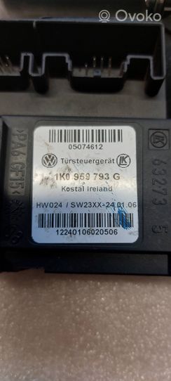 Volkswagen Golf V Priekšpusē loga pacēlāja motoriņš 1K0959793G