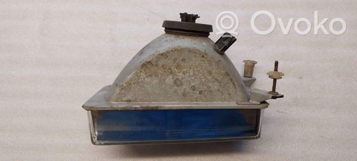 Audi 80 90 B2 Lampa przednia 301129120