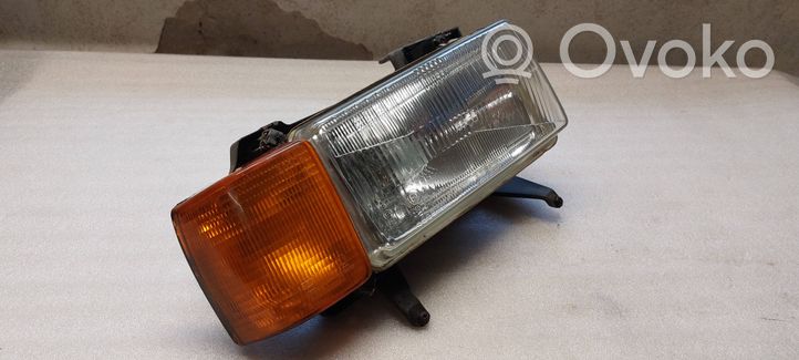 Audi 80 90 B2 Стекло переднеи лампи 1AG00348040