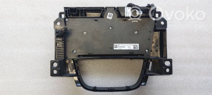 Opel Meriva B Panel / Radioodtwarzacz CD/DVD/GPS 13346043