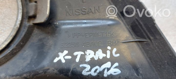 Nissan X-Trail T32 Krata halogenu 622564BA0B