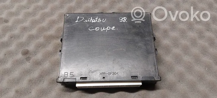 Daihatsu Cuore Calculateur moteur ECU 8956097B66