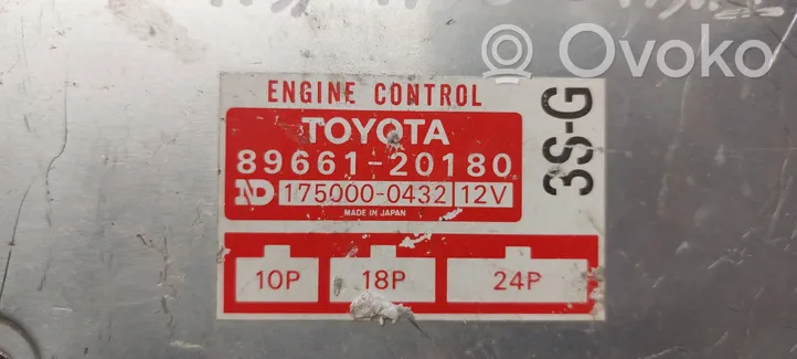 Toyota Celica T180 Calculateur moteur ECU 8966120180