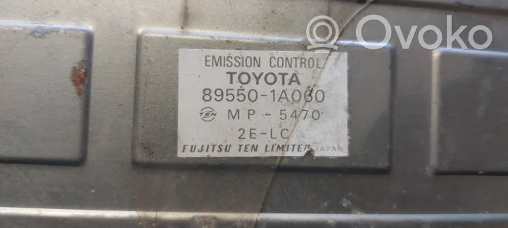 Toyota Corolla E90 Variklio valdymo blokas 895501A060