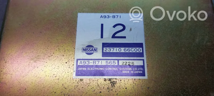 Nissan Sunny Centralina/modulo del motore 2371066C00