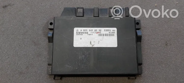 Mercedes-Benz C W203 Module de contrôle de boîte de vitesses ECU A0255450532