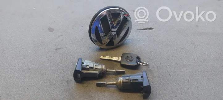 Volkswagen Bora Takaluukun ulkopuolinen lukko 1J5827469J