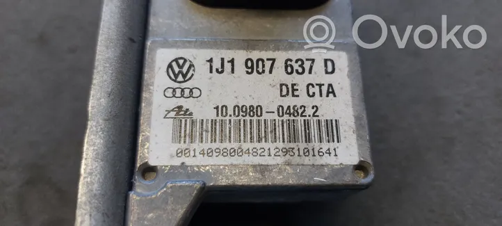 Volkswagen Golf IV Vakaajan pitkittäiskiihtyvyystunnistin (ESP) 1J0907655A