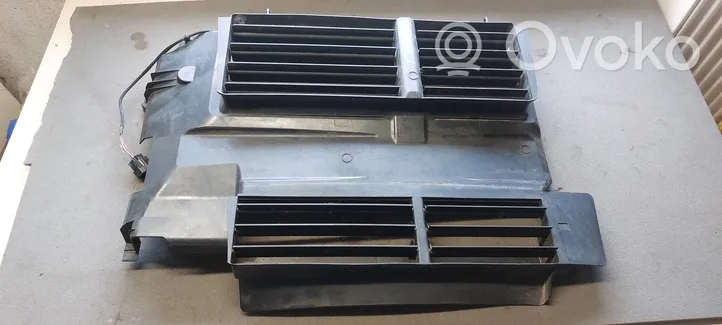 Ford Focus Intercooler air guide/duct channel BM518475CE