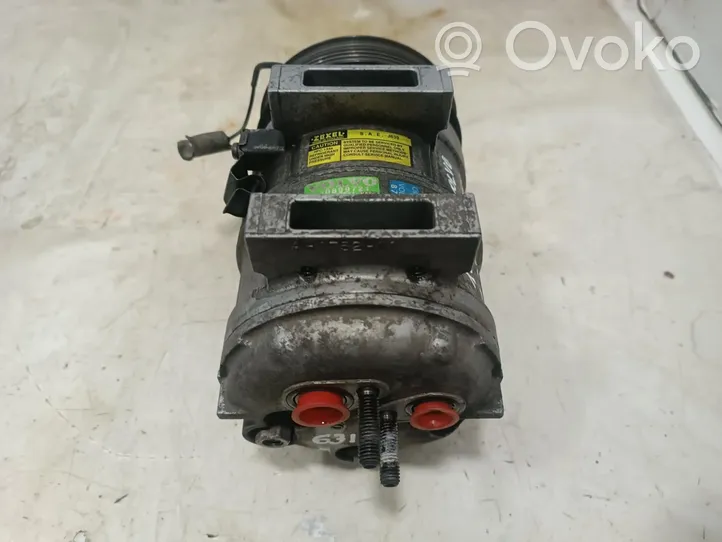 Volvo S40 Ilmastointilaitteen kompressorin pumppu (A/C) 30899721