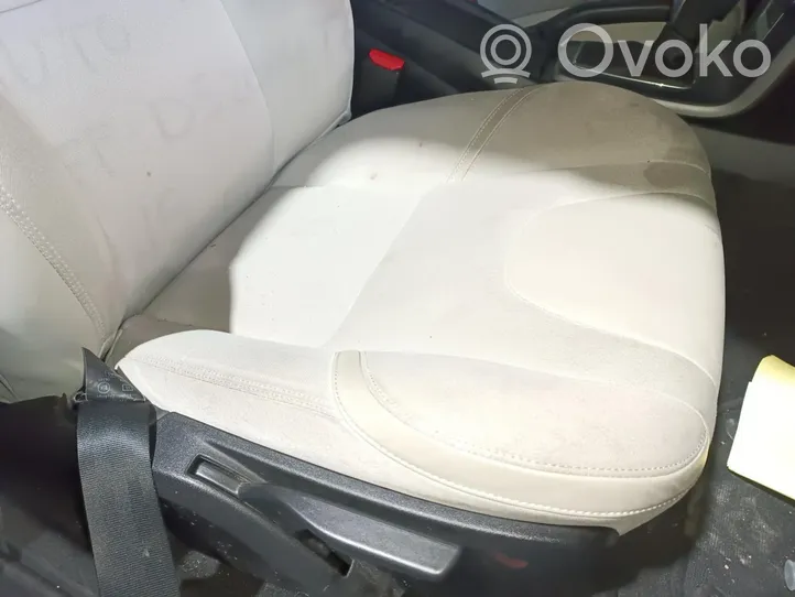 Volvo V40 Etumatkustajan istuin 