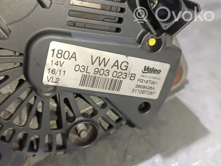 Volkswagen PASSAT Generaattori/laturi 03L903023B